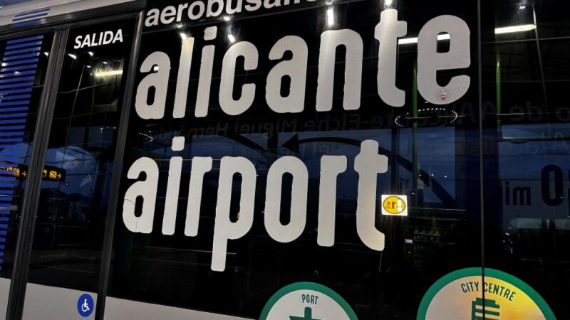 C6 Bus from the airport to Alicante