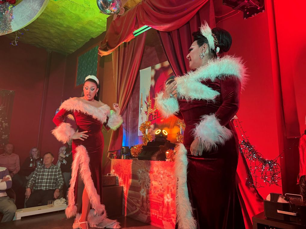 Fun Drag Show at La Casa Del Follie Alicante